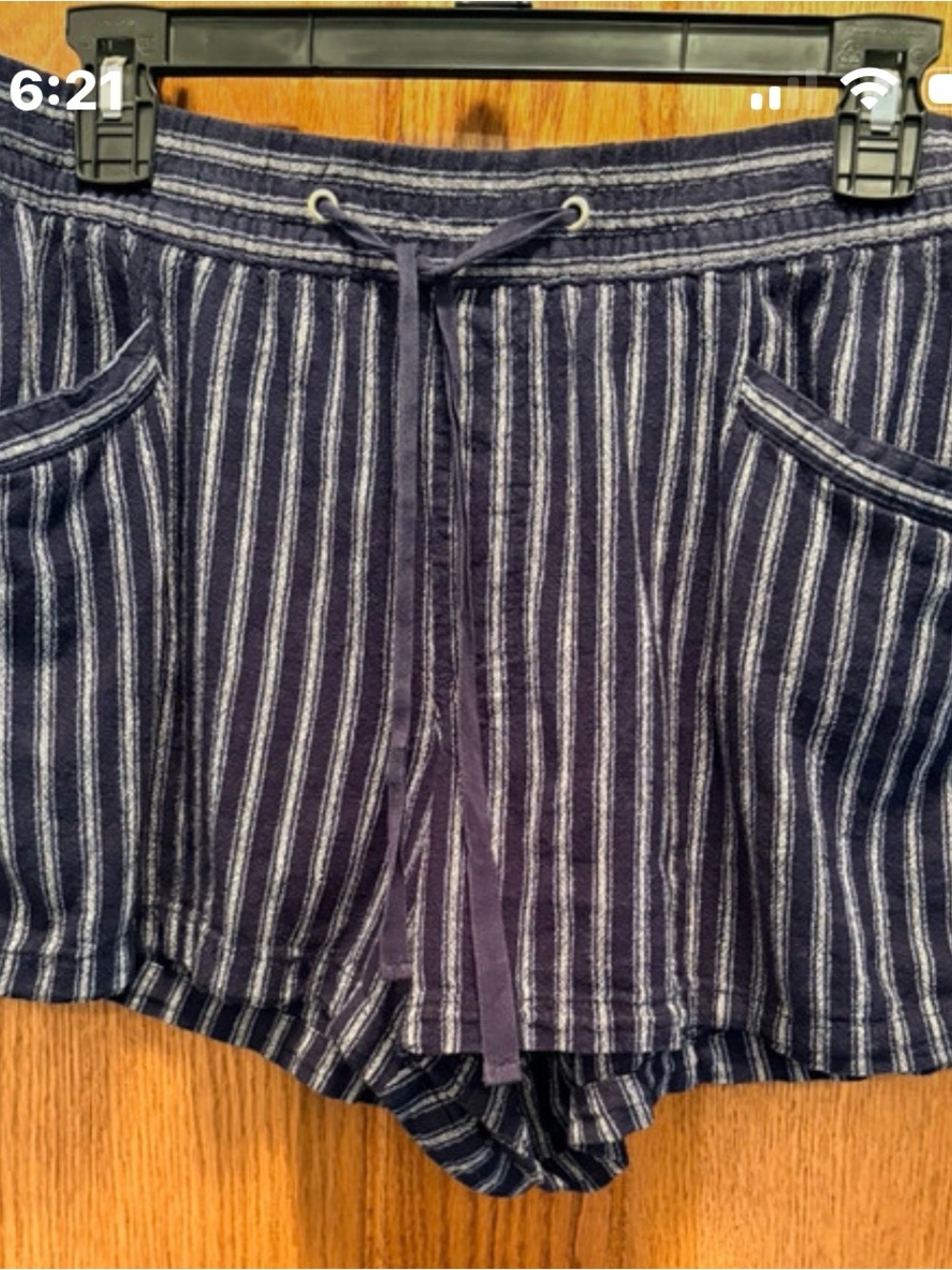 Gap Striped Navy Blue Drawstring Women’s Shorts